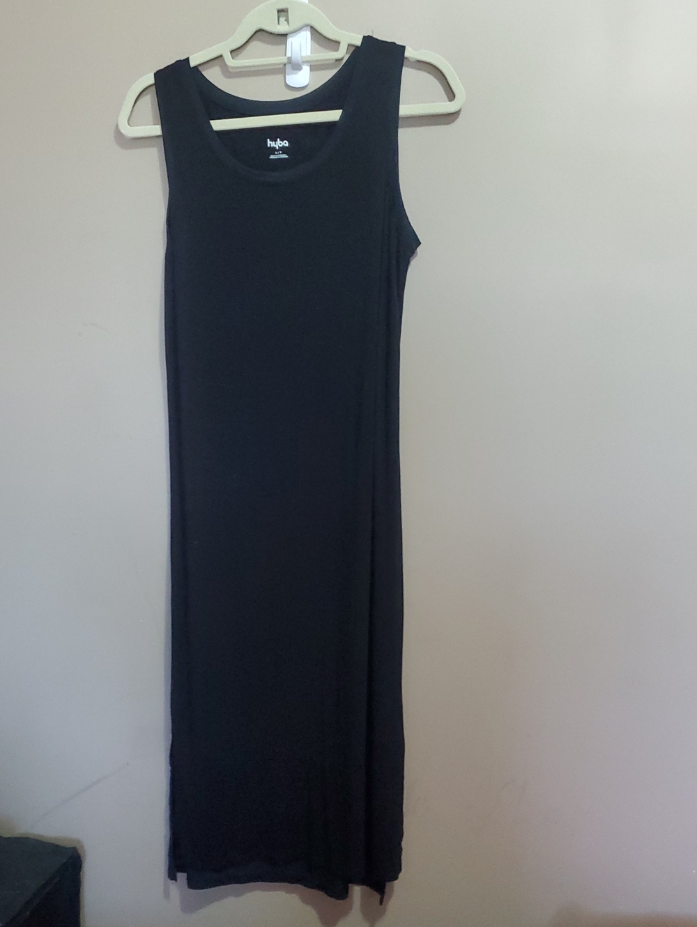 Hyba Black Sleeveless Maxi Dress with Scoop Neck Size Small